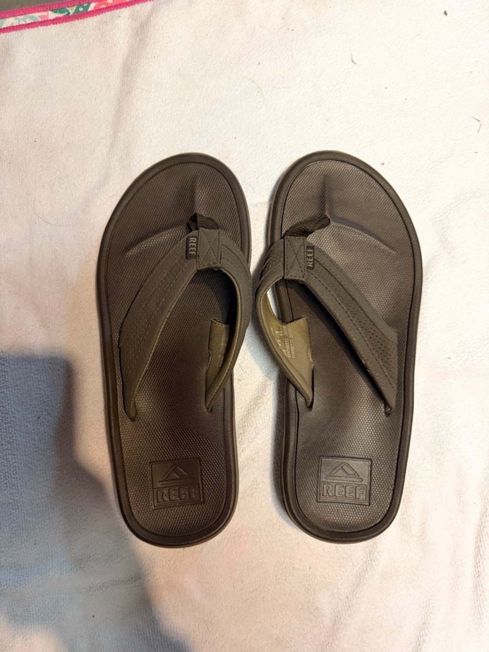 Reef Men's Brown Flip Flops size 8